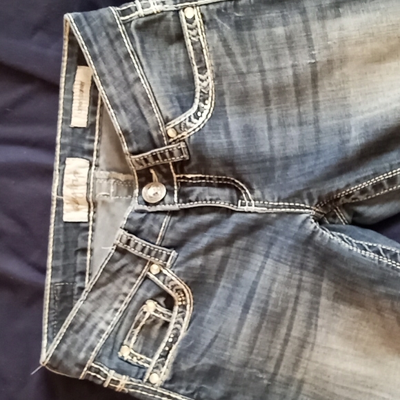 Daytrip Skinny Jeans - Picture 4 of 4